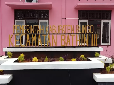 Kantor Camat Bathin III